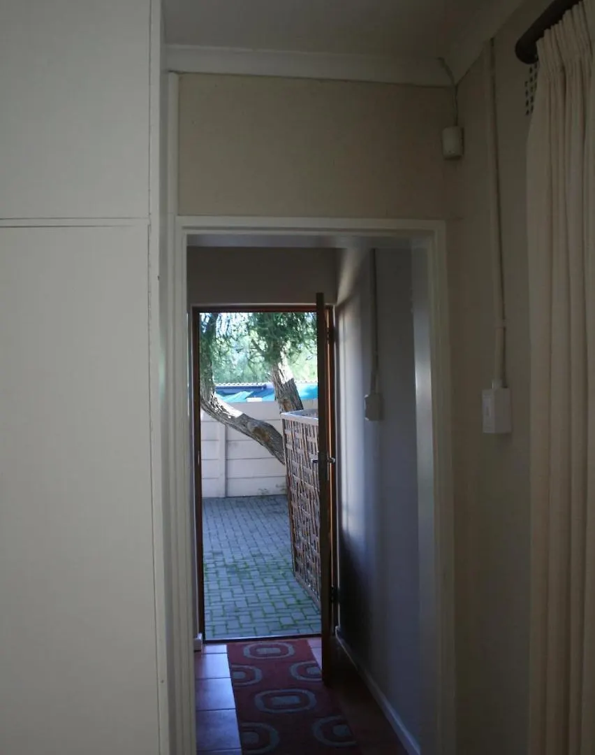 Appartamento N-One Self Catering Goodwood