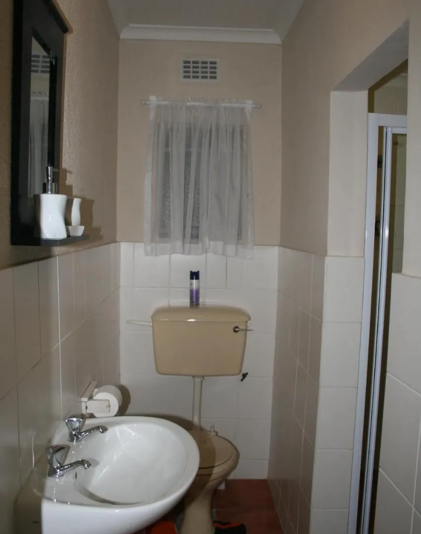 N-One Self Catering Daire Goodwood